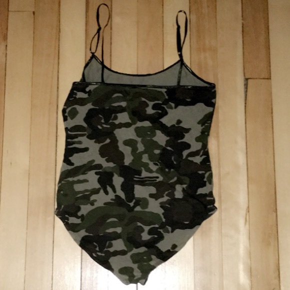 2/15$☪️.    CAMO💚🤎BodySuit - Picture 2 of 6